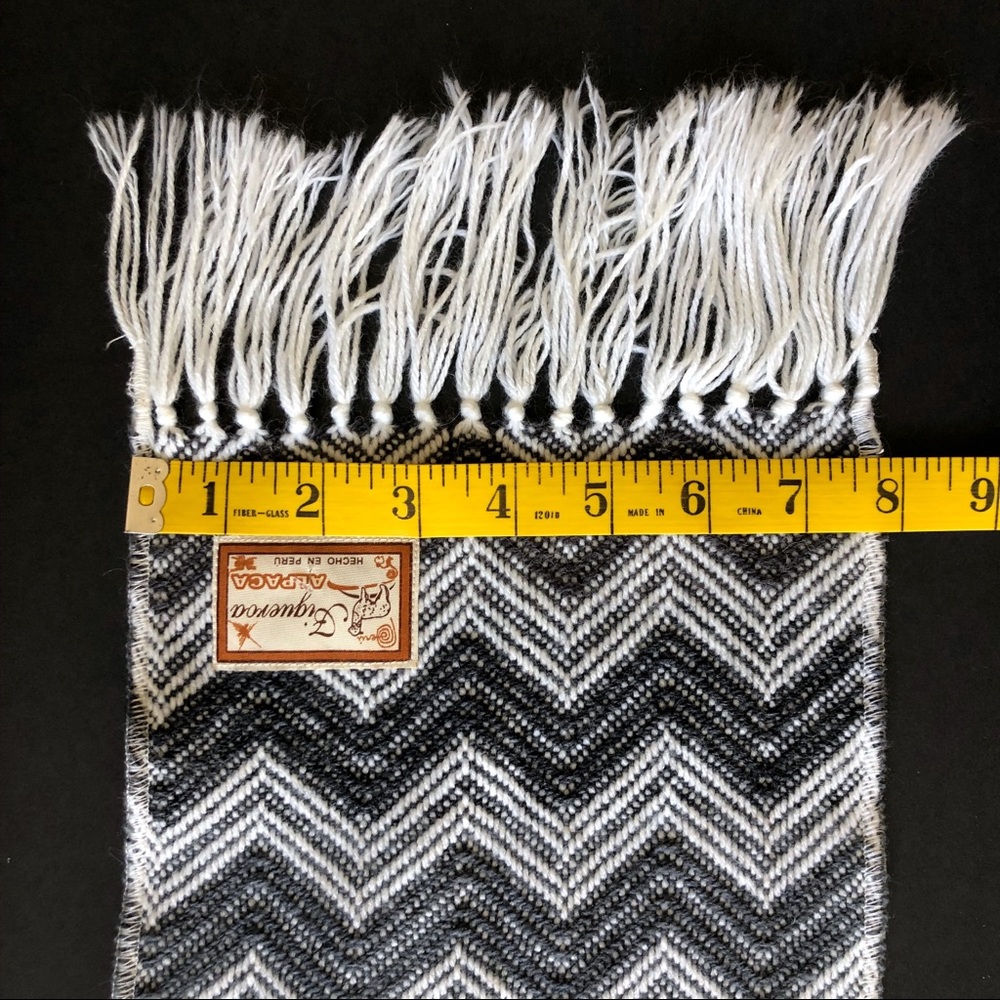 Alpaca Scarf - Picture 4 of 4